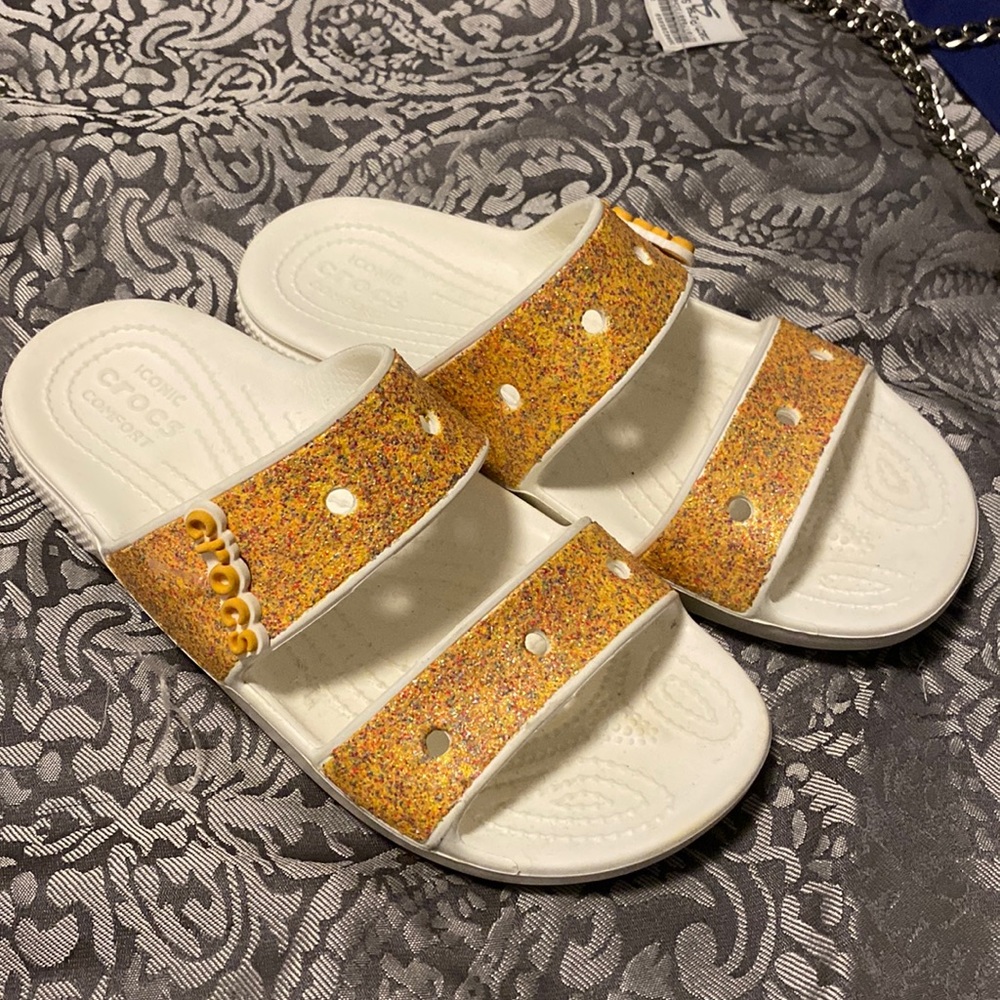 Crocs women 8
